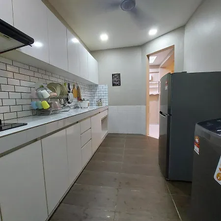 Amir Homestay Bangi @ Seri Putra Kajang Exterior photo