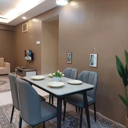 Amir Homestay Bangi @ Seri Putra Kajang Exterior photo